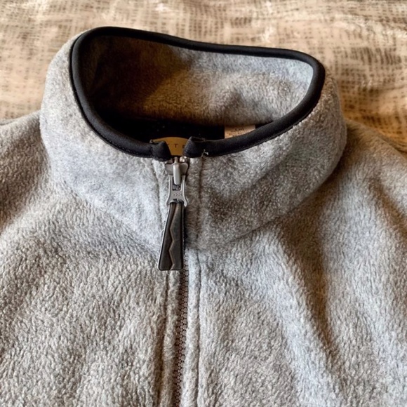 Fleece Thermal Grey Jacket Size LARGE - Picture 3 of 6